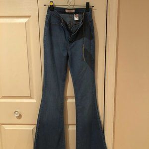 Vibrant bell bottom jeans - size 1(W24)
